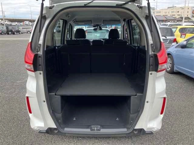 HONDA FREED+