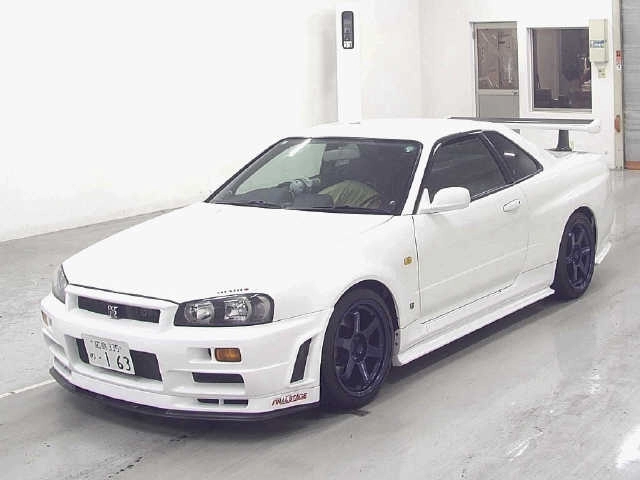 NISSAN SKYLINE