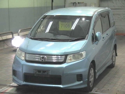HONDA FREED SPIKE