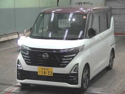 NISSAN ROOX