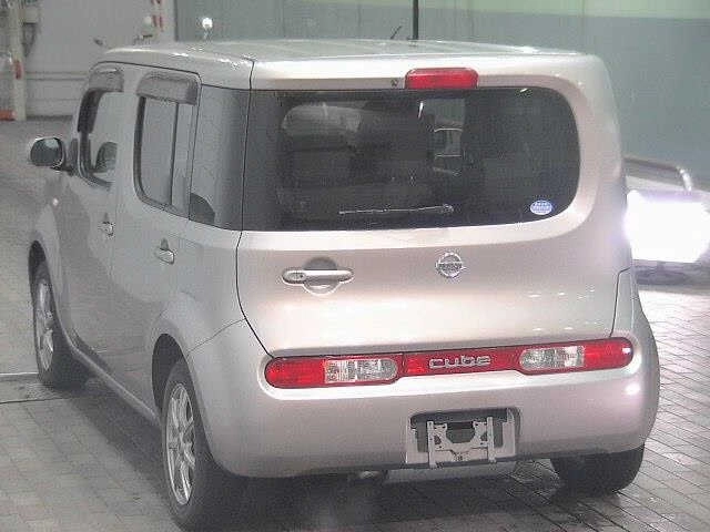 NISSAN CUBE
