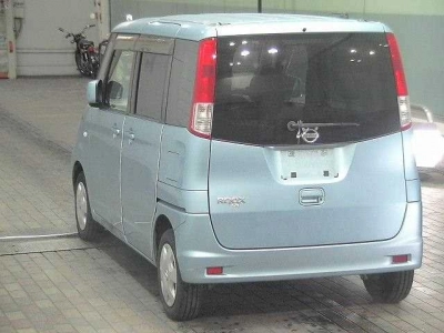 NISSAN ROOX