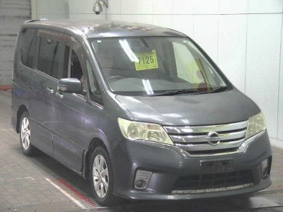 NISSAN SERENA
