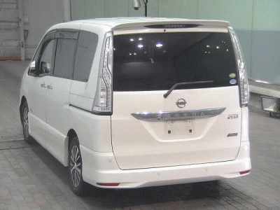 NISSAN SERENA