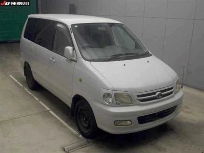 TOYOTA TOWN ACE NOAH
