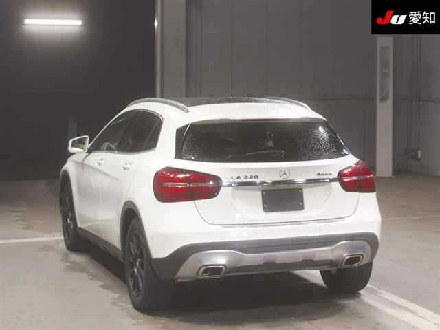 MERCEDES BENZ GLA