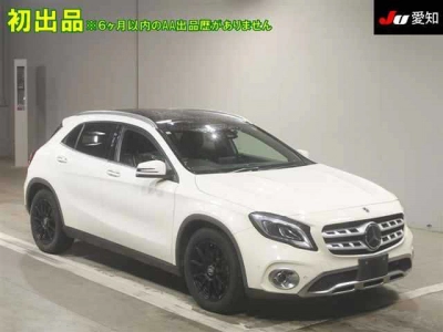 MERCEDES BENZ GLA