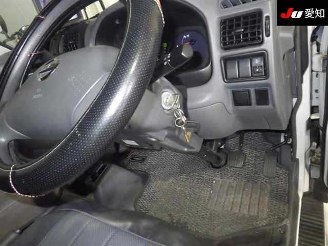 NISSAN VANETTE TRUCK