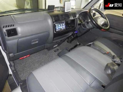 NISSAN VANETTE TRUCK