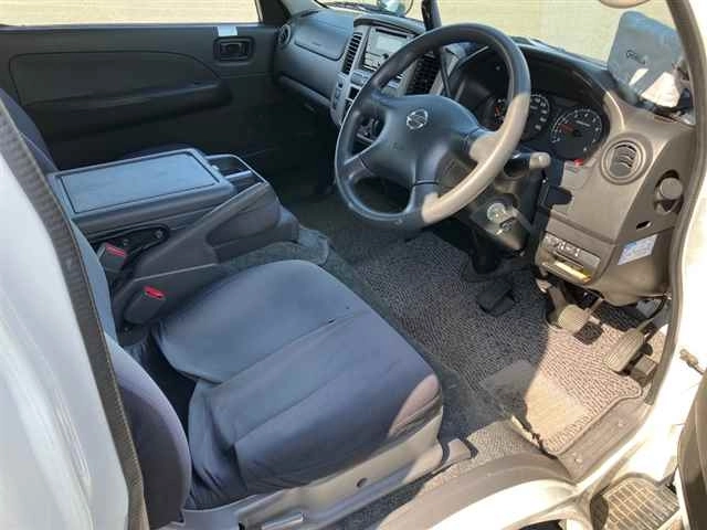 NISSAN CARAVAN