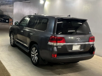 TOYOTA LAND CRUISER