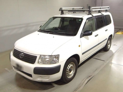 TOYOTA SUCCEED VAN