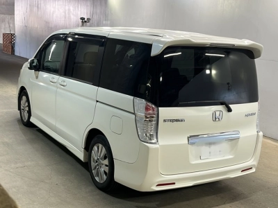HONDA STEPWGN SPADA