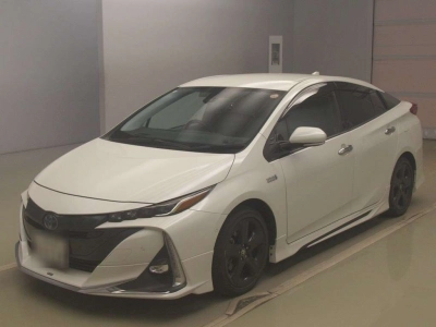 TOYOTA PRIUS PHV
