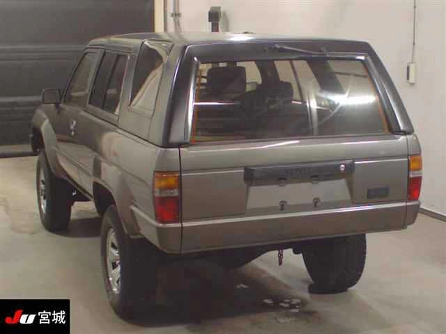 TOYOTA HILUX SURF VAN