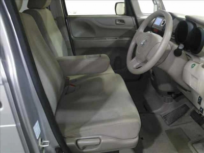 HONDA N BOX +