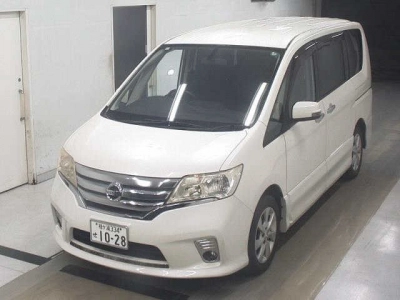 NISSAN SERENA