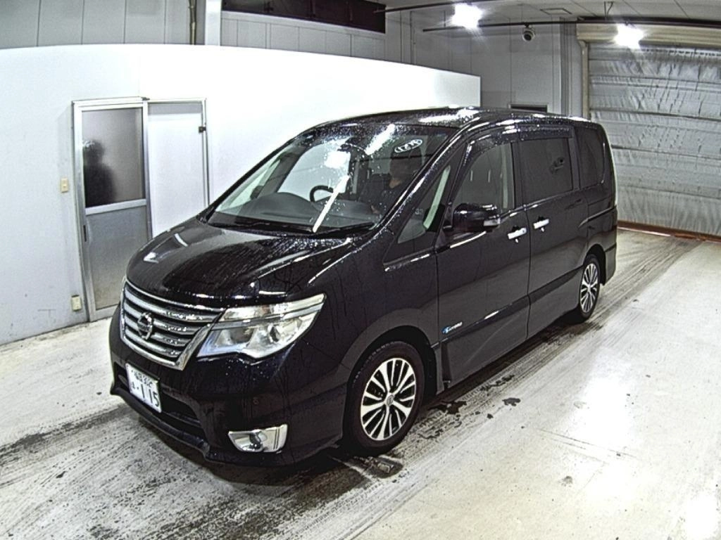 NISSAN SERENA