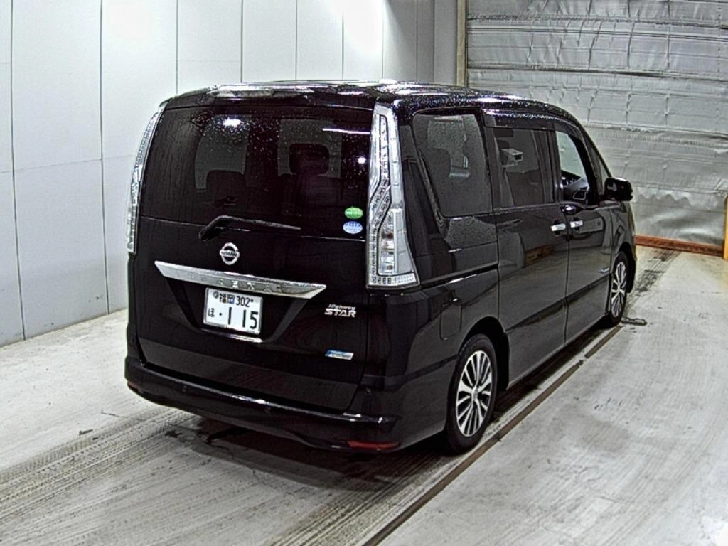 NISSAN SERENA