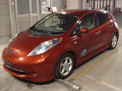 NISSAN LEAF