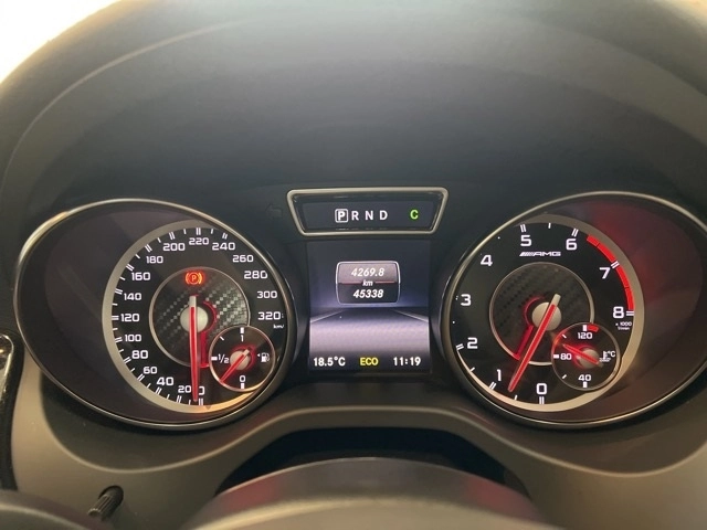 MERCEDES BENZ AMG GLA