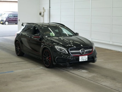 MERCEDES BENZ AMG GLA