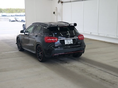 MERCEDES BENZ AMG GLA