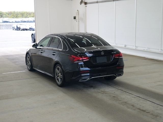 MERCEDES BENZ A CLASS