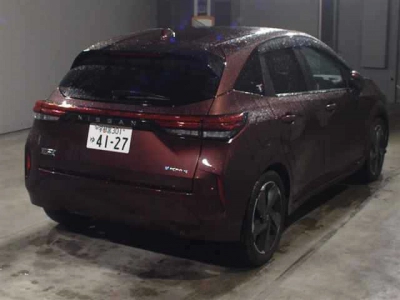 NISSAN AURA