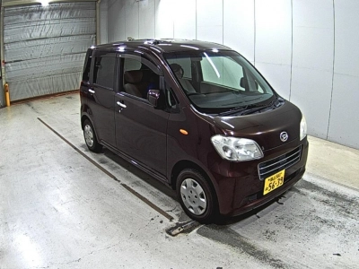 DAIHATSU TANTO EXE