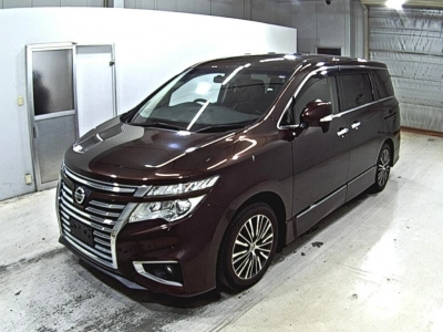 NISSAN ELGRAND