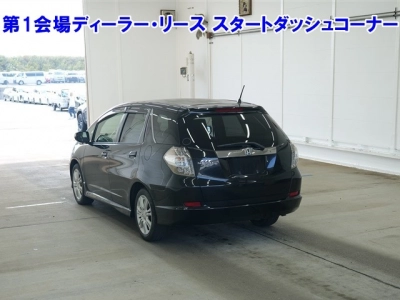 HONDA FIT SHUTTLE