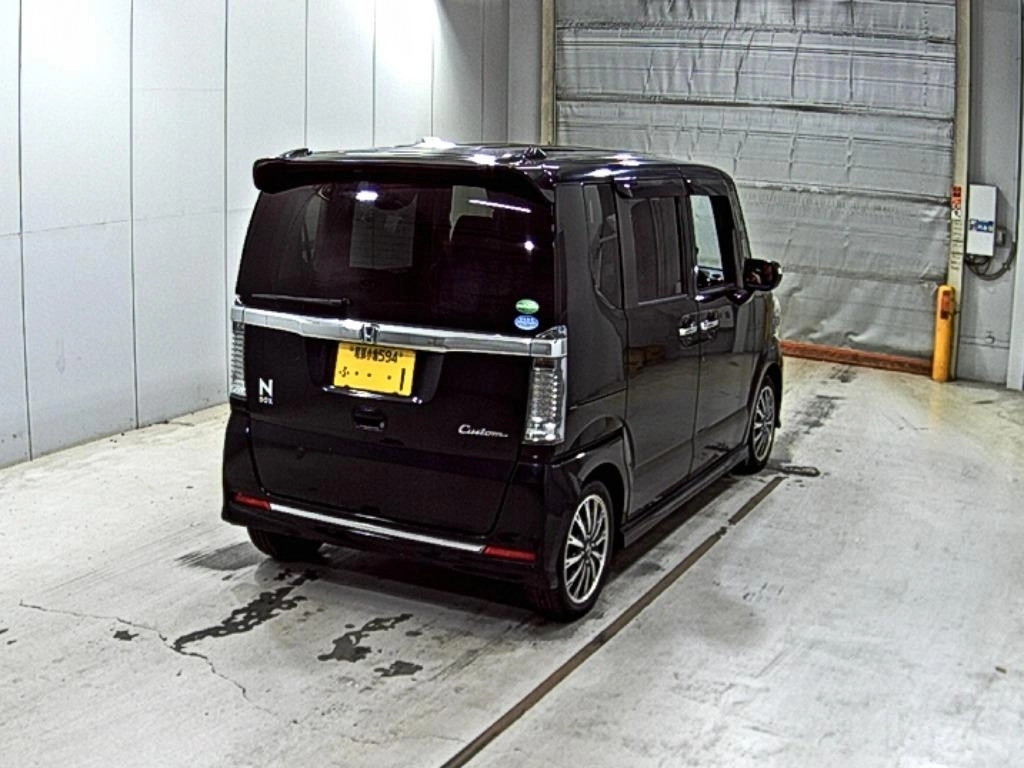 HONDA N BOX CUSTOM