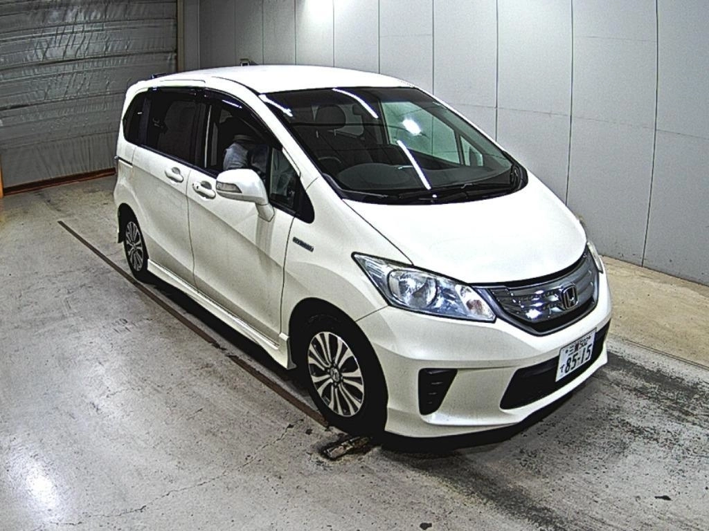 HONDA FREED HYBRID