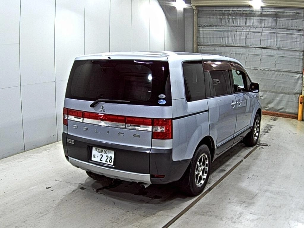 MITSUBISHI DELICA D:5