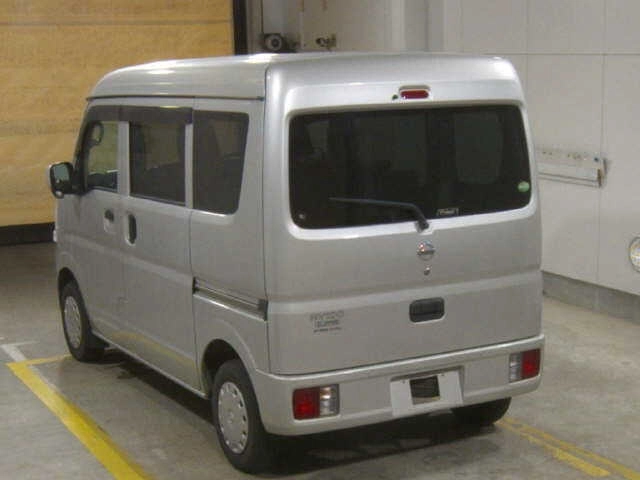 NISSAN NV100 CLIPPER