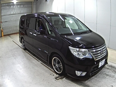 NISSAN SERENA
