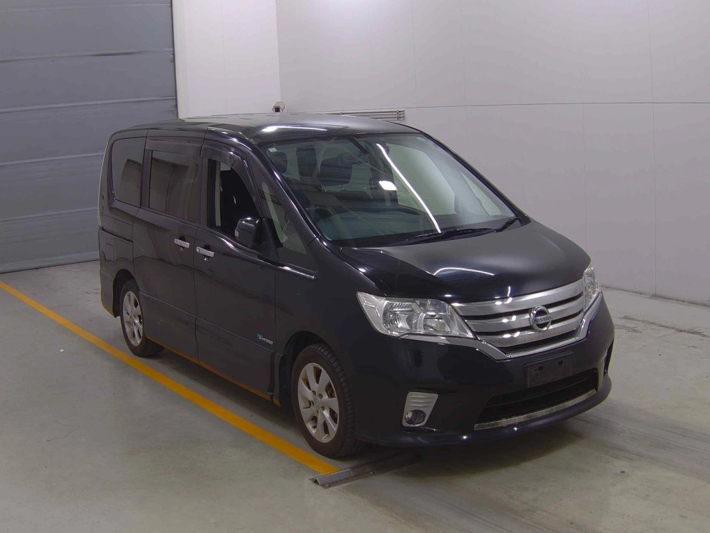 NISSAN SERENA