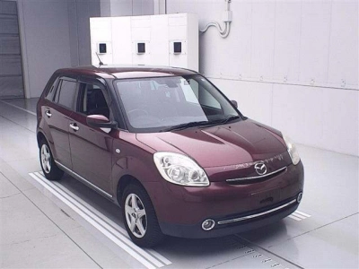 MAZDA VERISA