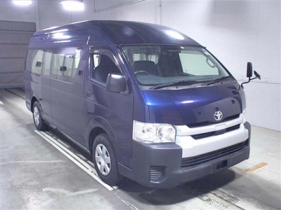 TOYOTA REGIUS ACE