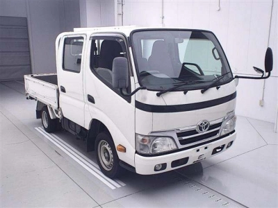 TOYOTA DYNA