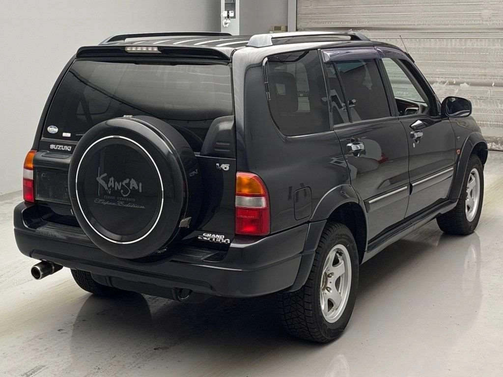 SUZUKI GRAND ESCUDO