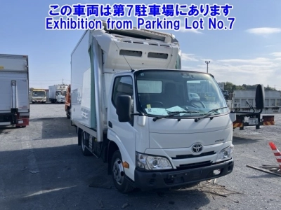 TOYOTA DYNA