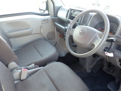 NISSAN NV100 CLIPPER