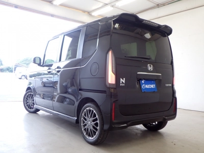 HONDA N BOX CUSTOM