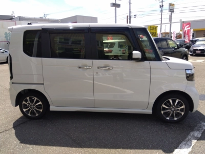 HONDA N BOX CUSTOM