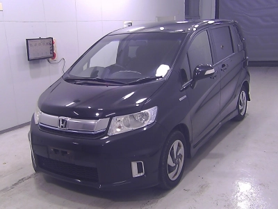 HONDA FREED SPIKE