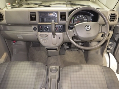 NISSAN NV100 CLIPPER