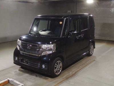 HONDA N BOX CUSTOM