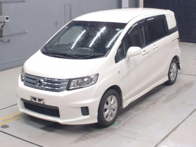 HONDA FREED SPIKE